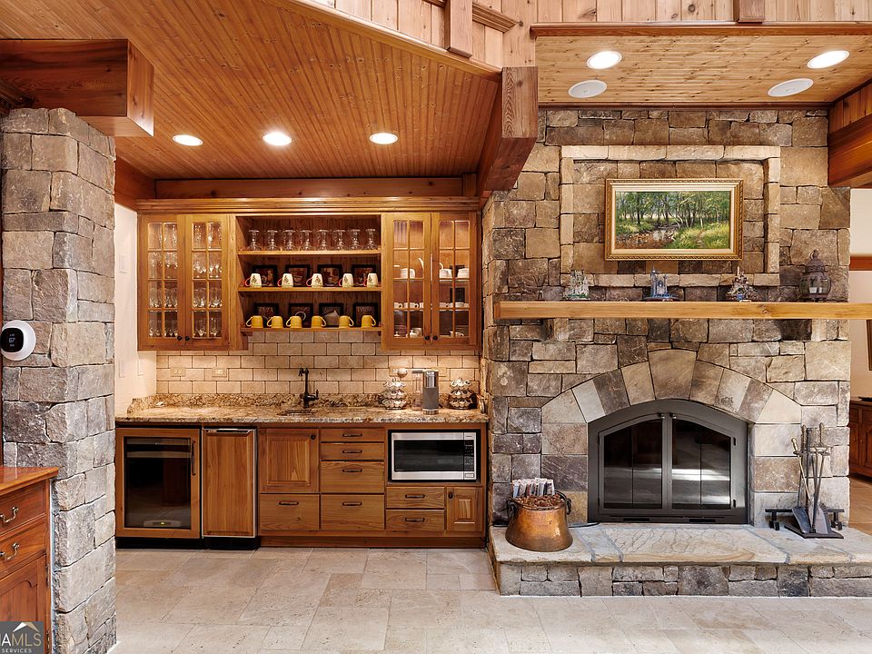 25th image of 230 Woodside Ln