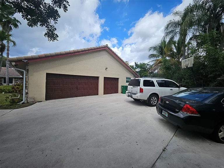 197 NW 113th Way #197 — Photo 23