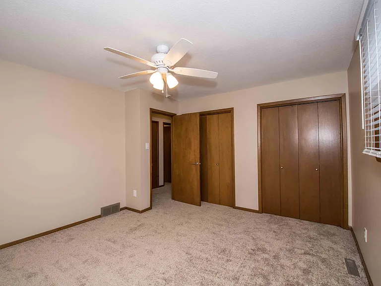 6813 Timmons Dr — Photo 9