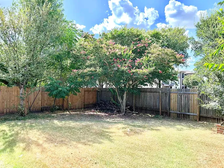 615 Settlement St — Photo 27
