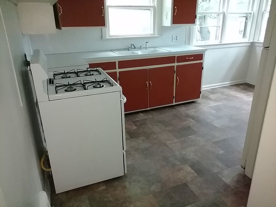 1st image of 2455 Airway St NE