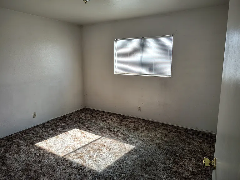 3512 Tyson Pl NE — Photo 6