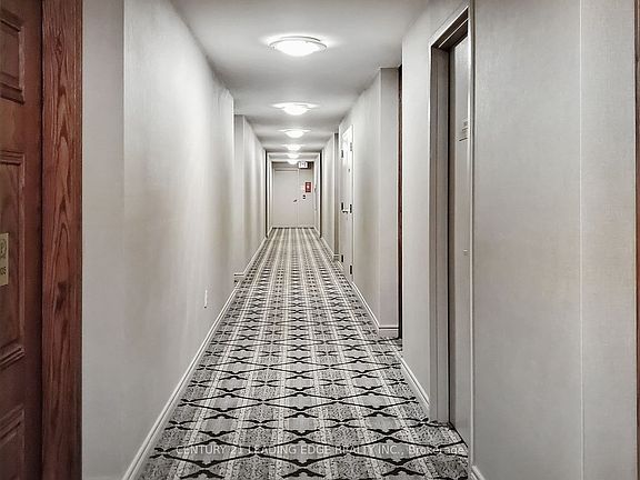 3rd image of 28 Pemberton Ave Penthouse 1111