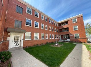 7726 W Becher St APT 2, Milwaukee, WI 53219