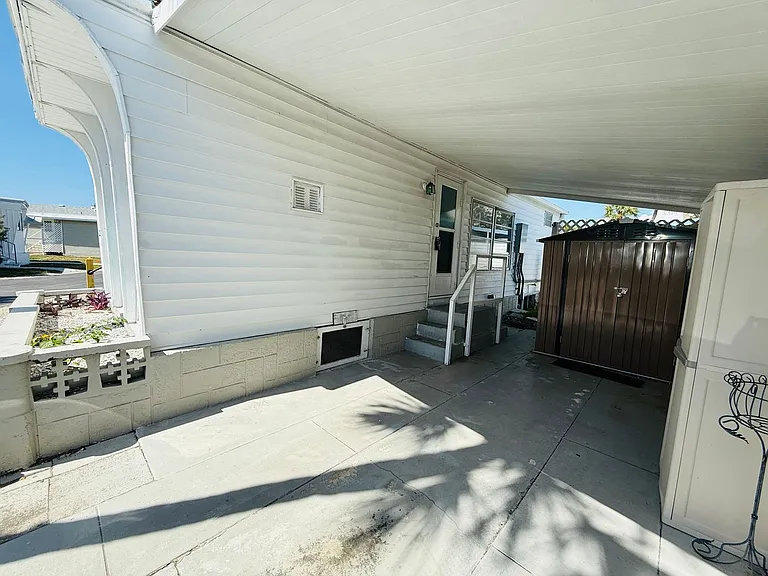 4851 W Gandy Blvd #B3-L15 — Photo 4