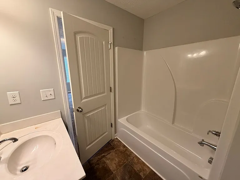 4042 Saddlecreek Way — Photo 18
