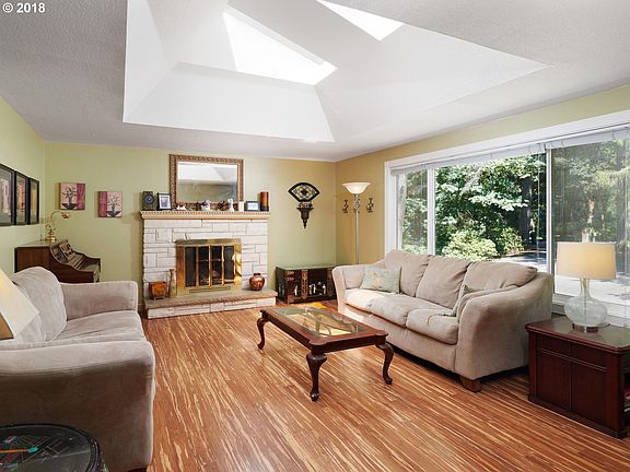 4th image of 11955 SE Wildwood Dr
