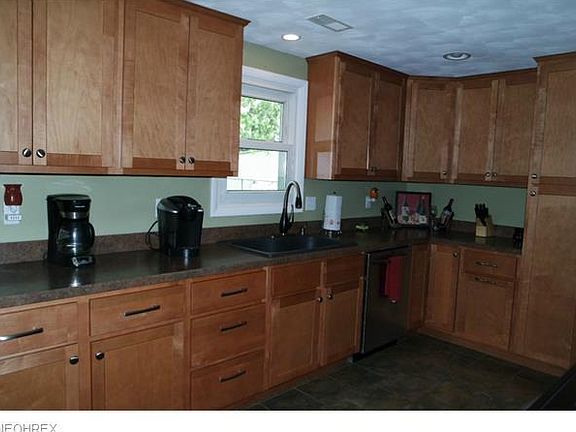 4th image of 997 Eastlake Dr