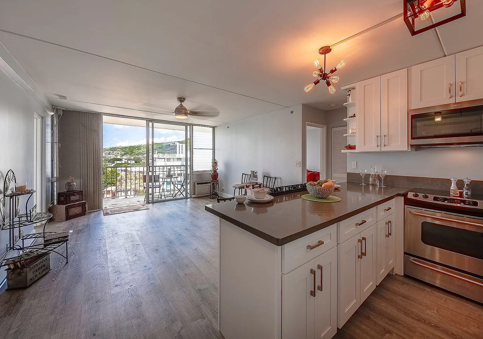 Lovely Renovated 2 Bedroom Condo — Photo 3