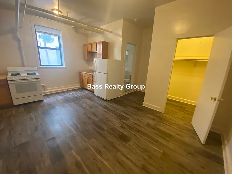 5124 S Blackstone Ave #L2 — Photo 6