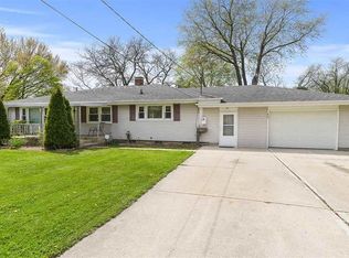 610 S 6th St, Oregon, IL 61061