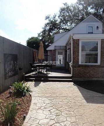 2nd image of 500 W Walker St