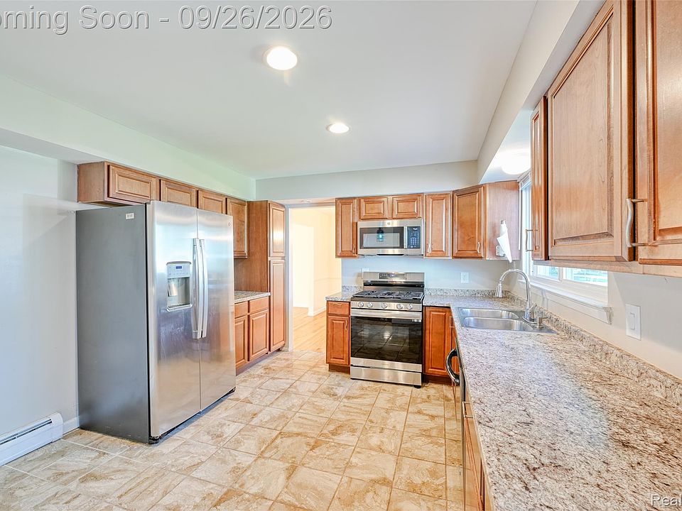 14377 Cranston St, photo 2