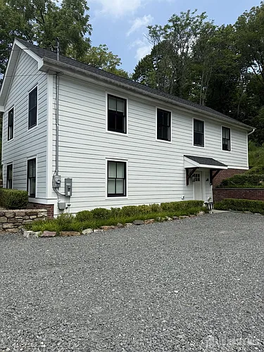 66 Main St #3 Photo 1