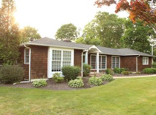 20 Awixa Ave, Bay Shore, NY 11706