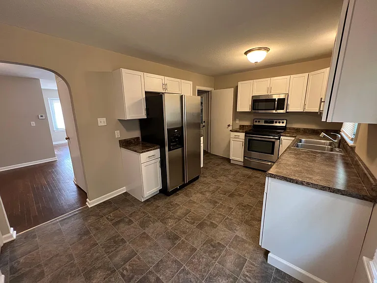 507 W Sexton Rd — Photo 8