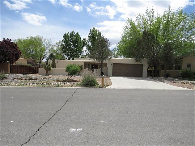 1st image of 3304 Calle De Daniel NW