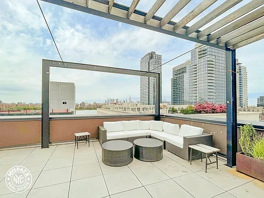 Rented by MySpaceNYC | media 91