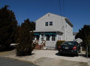 5 E California Ave, Long Beach Township, NJ 08008