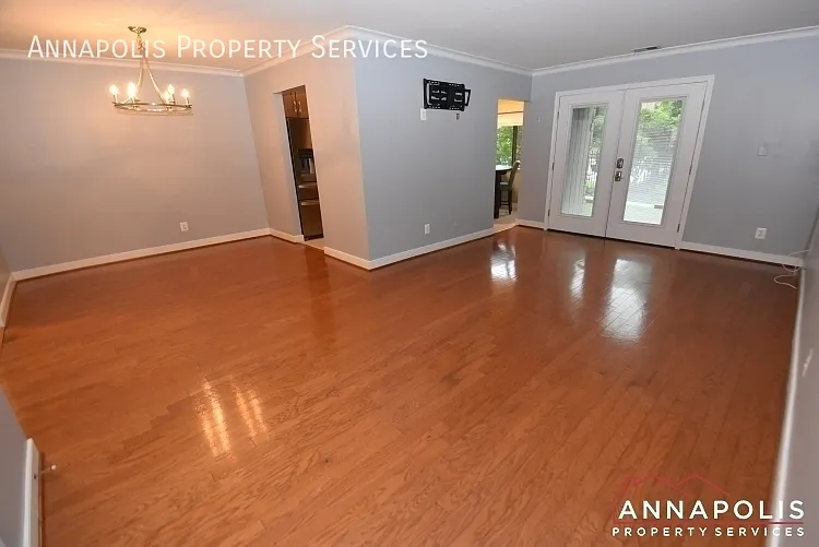 302 Hilltop Ln #C — Photo 8