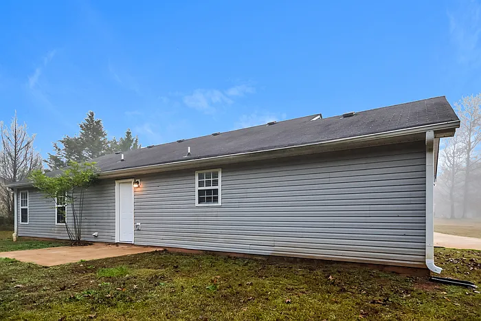 145 Hunters Ridge Dr — Photo 12
