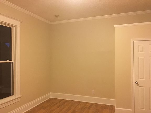 3rd image of 306 N Lake Ave