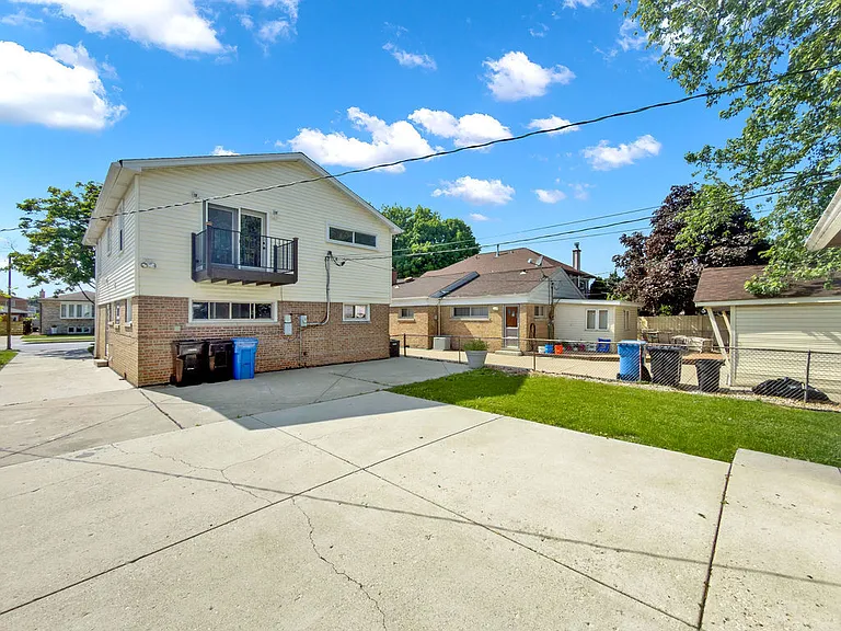 5845 S Sayre Ave — Photo 31