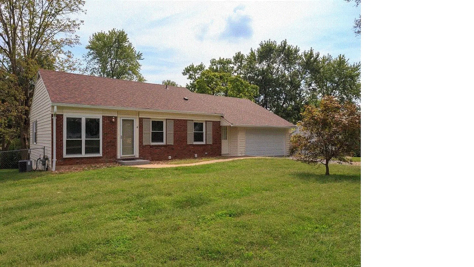 921 Crestland Dr photo 1