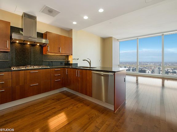 2nd image of 401 N Wabash Ave Unit 48B