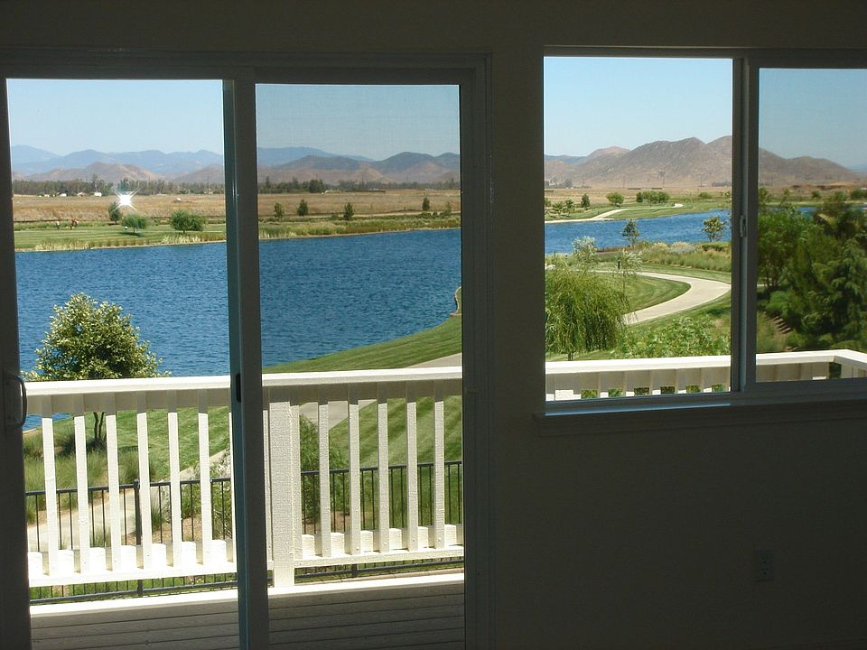 Master Bedroom Lake View