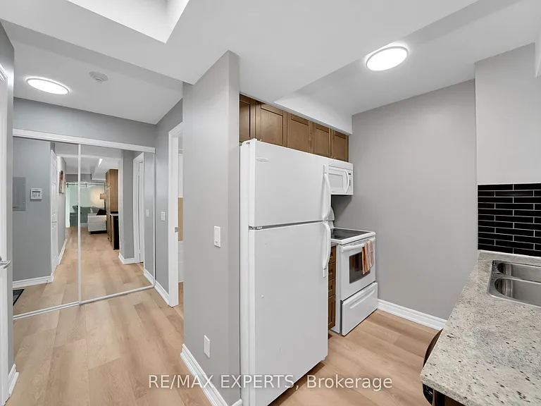 763 Bay St #307 — Photo 13