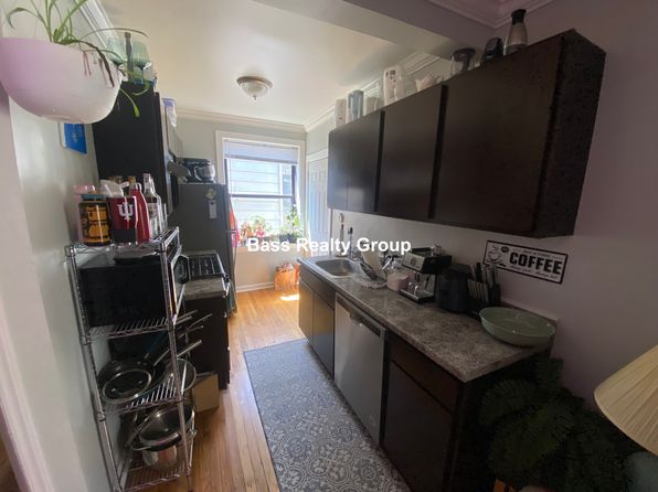 7006 N Paulina St #3A