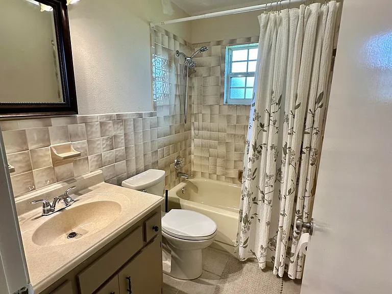 126 Lake Francis Dr — Photo 16