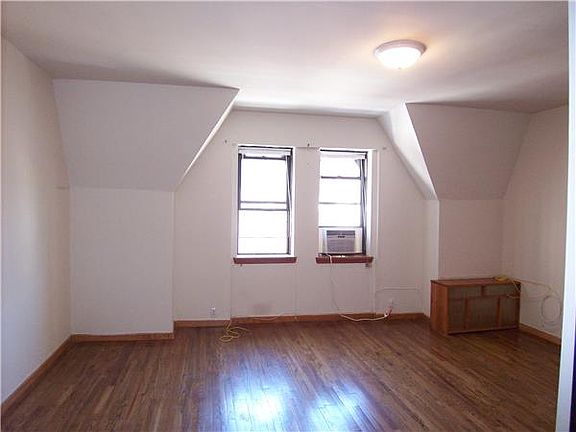 2nd image of 52 W 75th St APT 9