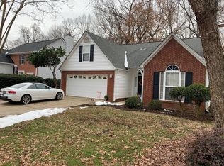 326 Cresthaven Pl, Simpsonville, SC 29681
