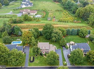 1989 Glendower Dr, Lancaster, PA 17601