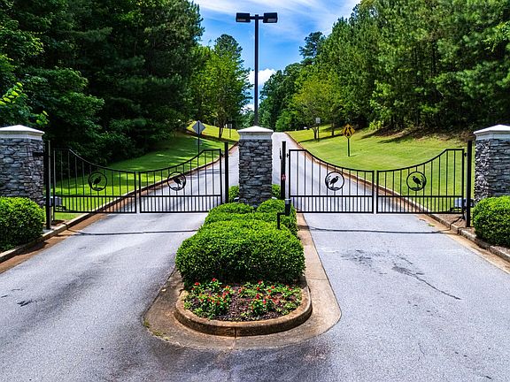 3rd image of 1206 The Reserve