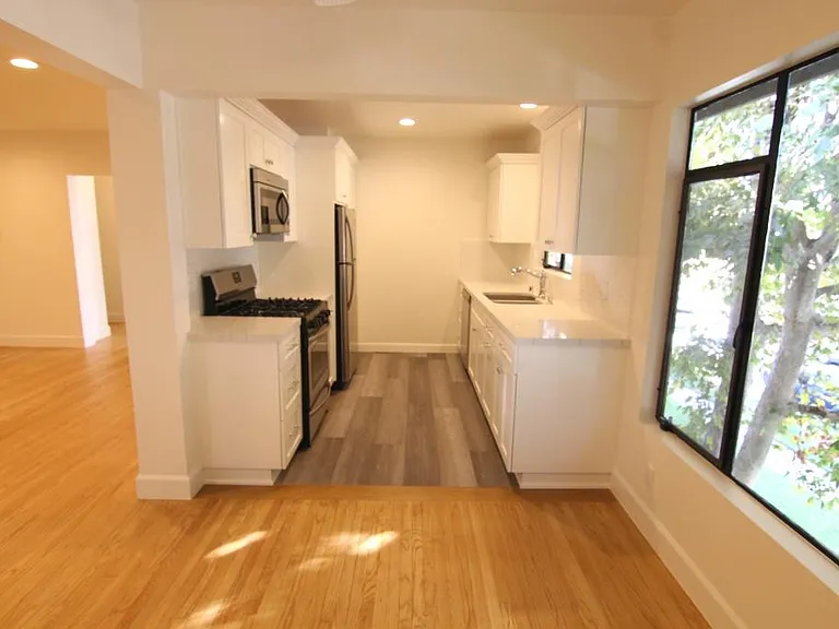 1523 S Wooster St #4 — Photo 3