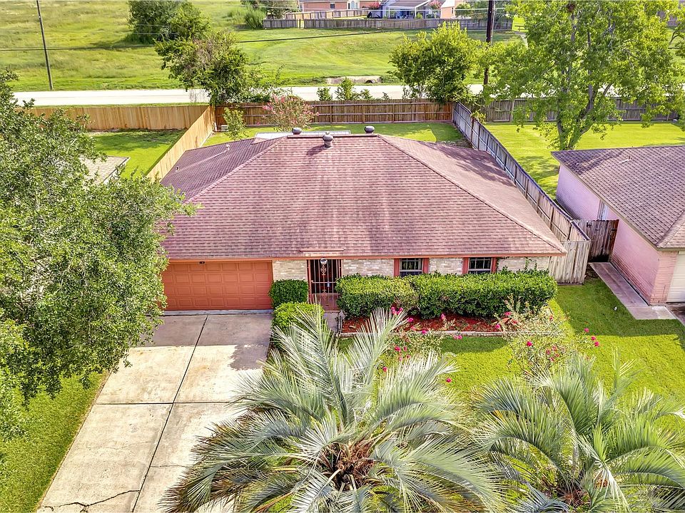 1st image of 16631 Bougainvilla Ln