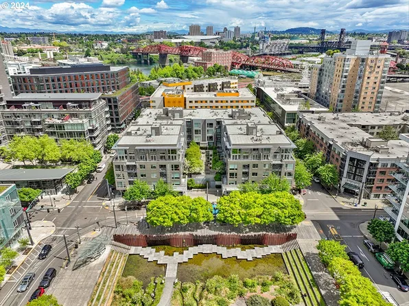 1125 NW 9th Ave APT 306, Portland, OR 97209