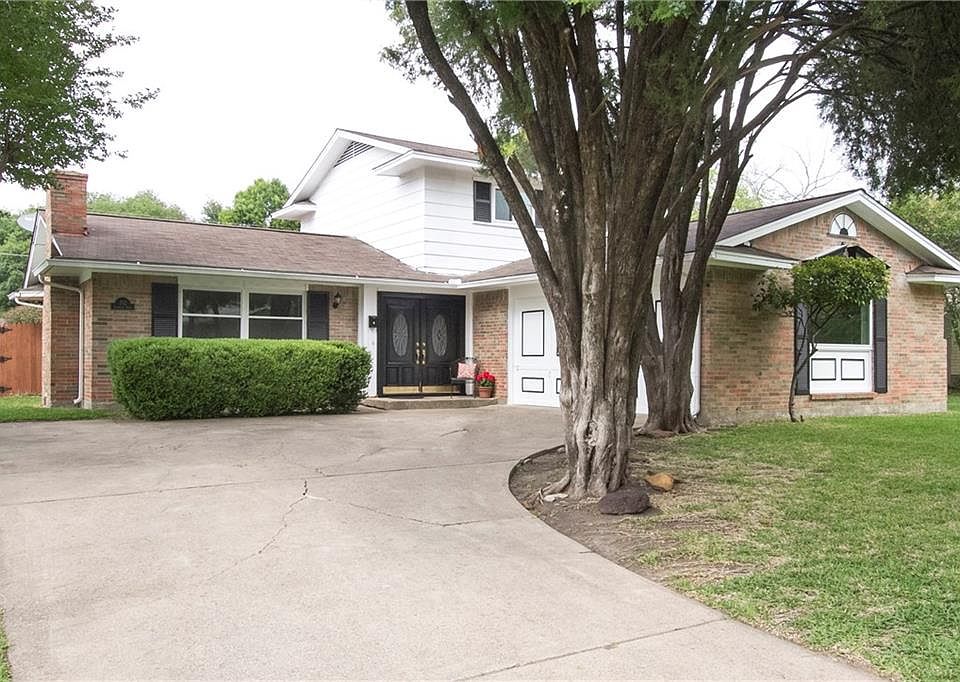 1st image of 712 Cambridge Dr