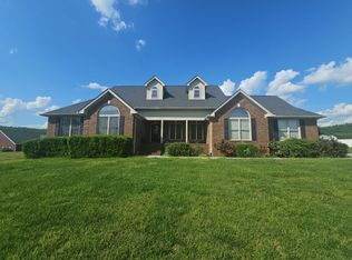 4565 Twin Creeks Dr, Cookeville, TN 38506