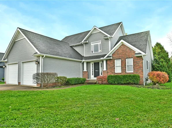 813 Dalton Dr NW, Warren, OH 44481
