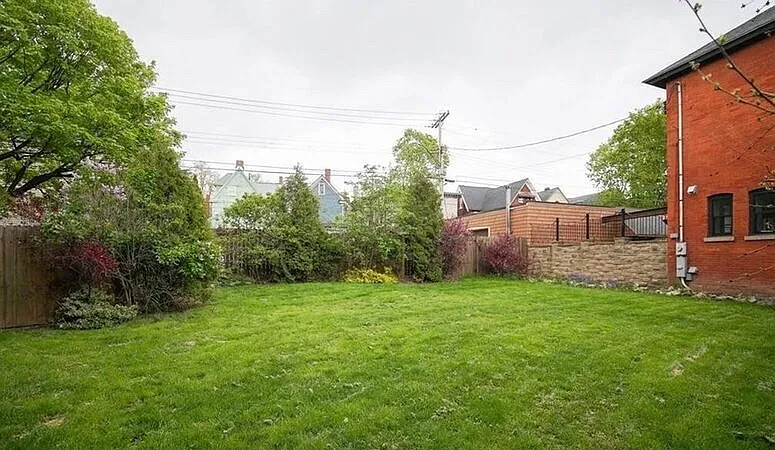 1 bed, $1,250 — Photo 2