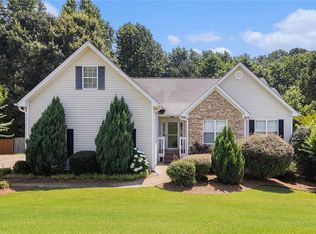 6411 Compass Dr, Flowery Branch, GA 30542