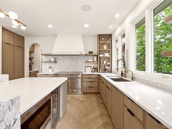 3rd image of 274 Vine Street