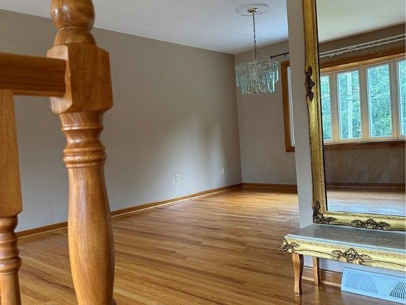 2nd image of 4699 Warwick Dr S