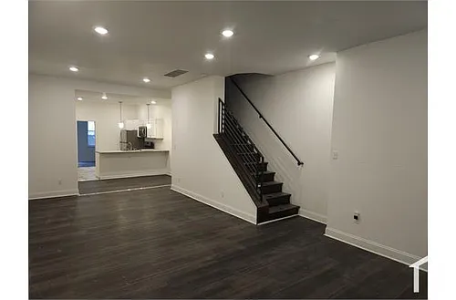 423 N 52nd St Photo 1