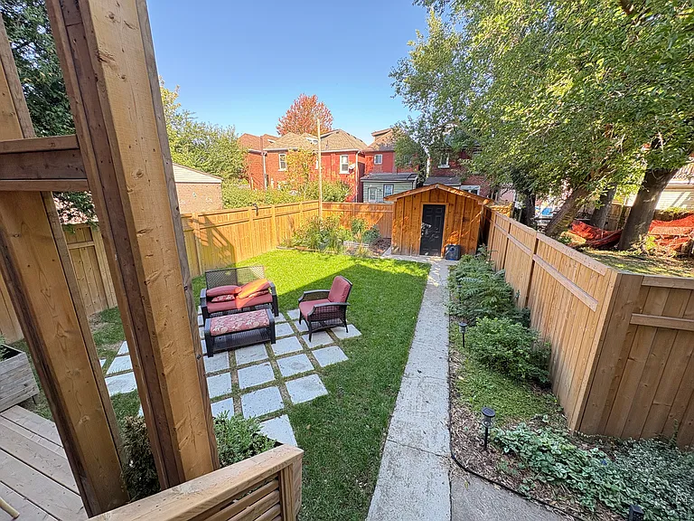 691 Wilson St — Photo 21