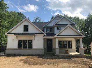 318 Simmons Ave, Saint Louis, MO